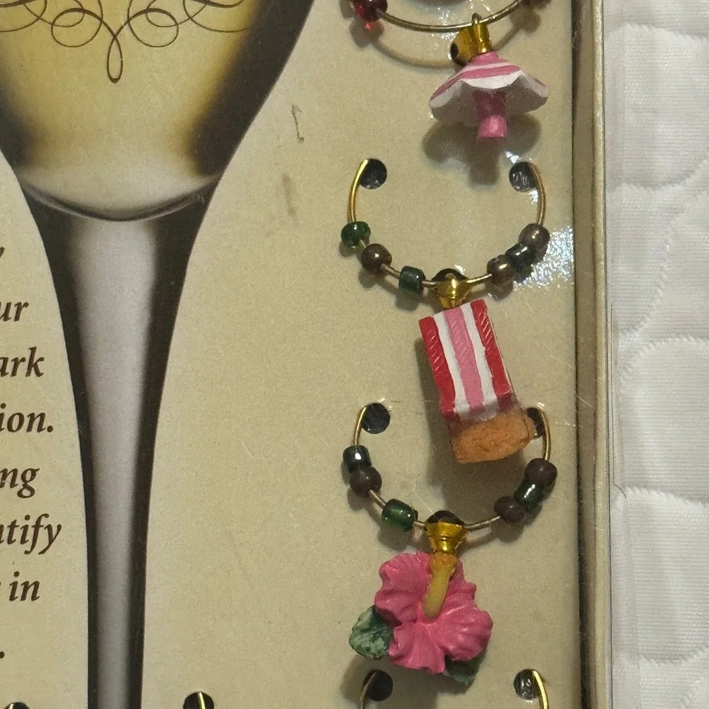 Boston Warehouse Calypso Wine Markers Set of 6 Tropical Beach Charms 83089 New